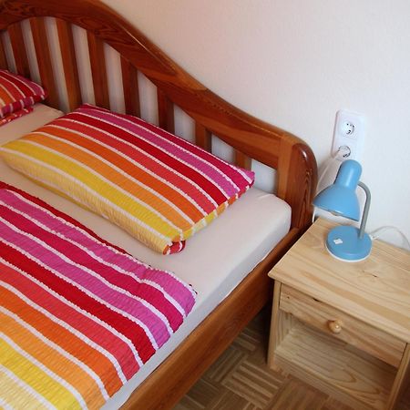 Hotel Am Schloss Neuenstein Room photo