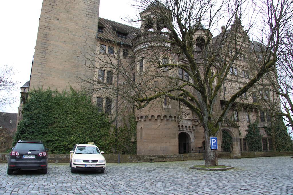 Hotel Am Schloss Neuenstein Exterior photo