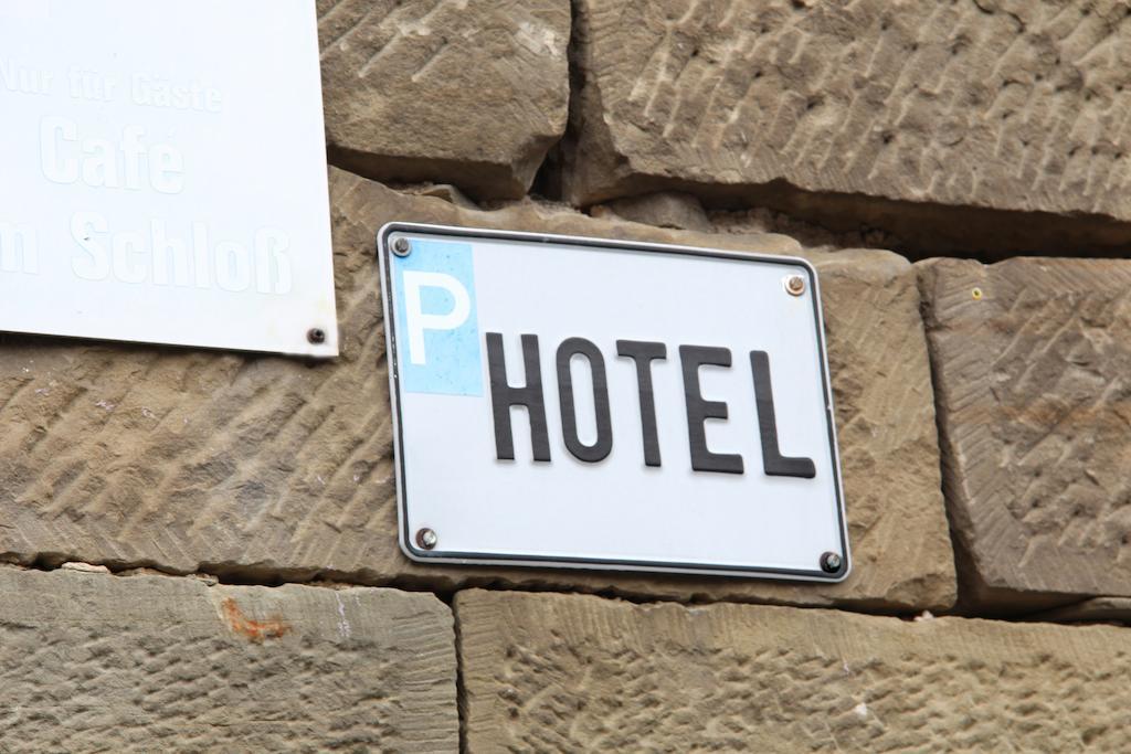 Hotel Am Schloss Neuenstein Exterior photo